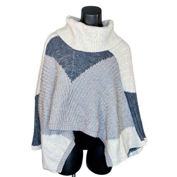 White House Black Market Poncho Cowl Neck Women Size Medium Geometric Pattern - Picture 1 of 6